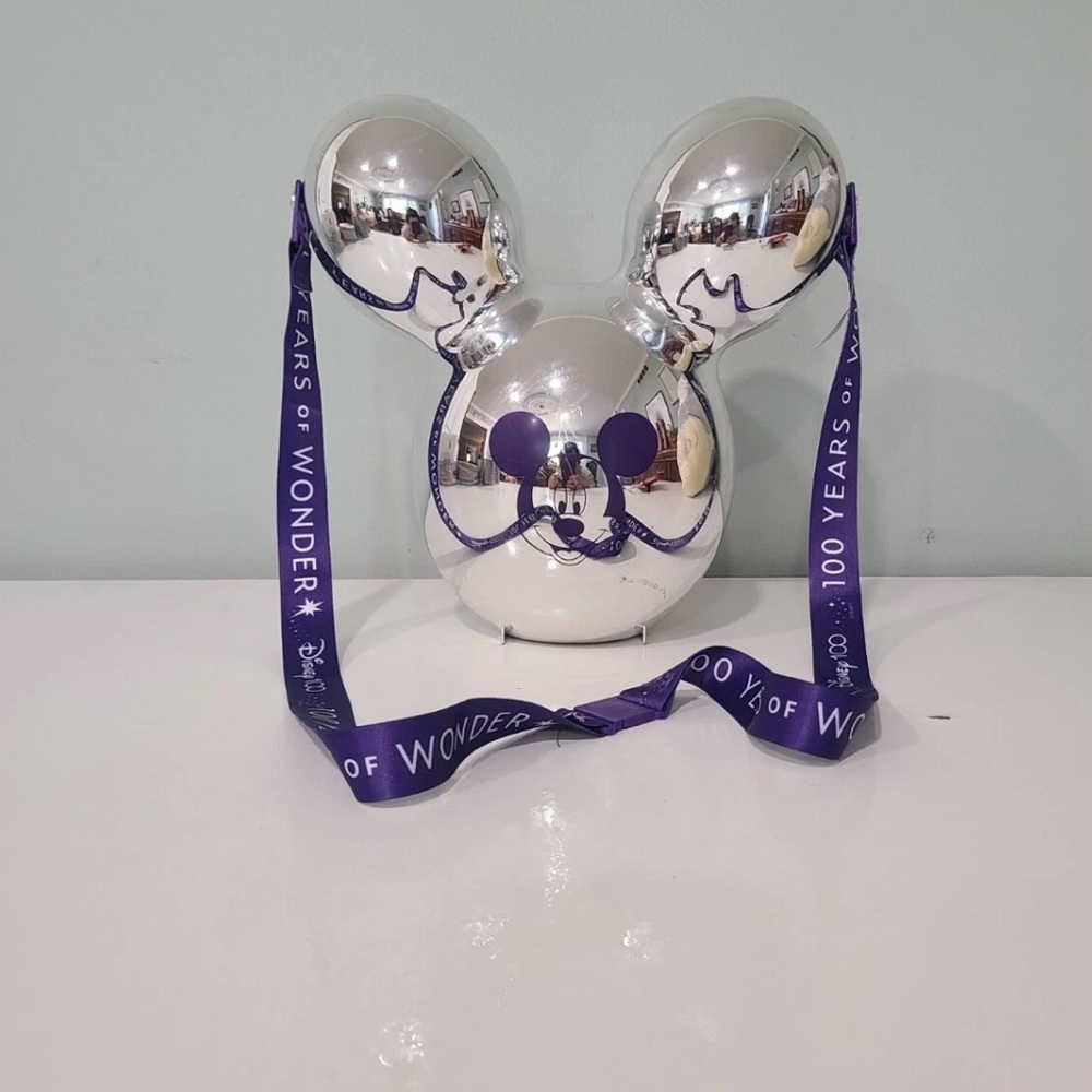 Silver Mickey Mouse Balloon Sculpture